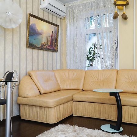 Apartment Akropol On Suvorova Street Rostov-on-Don Екстериор снимка